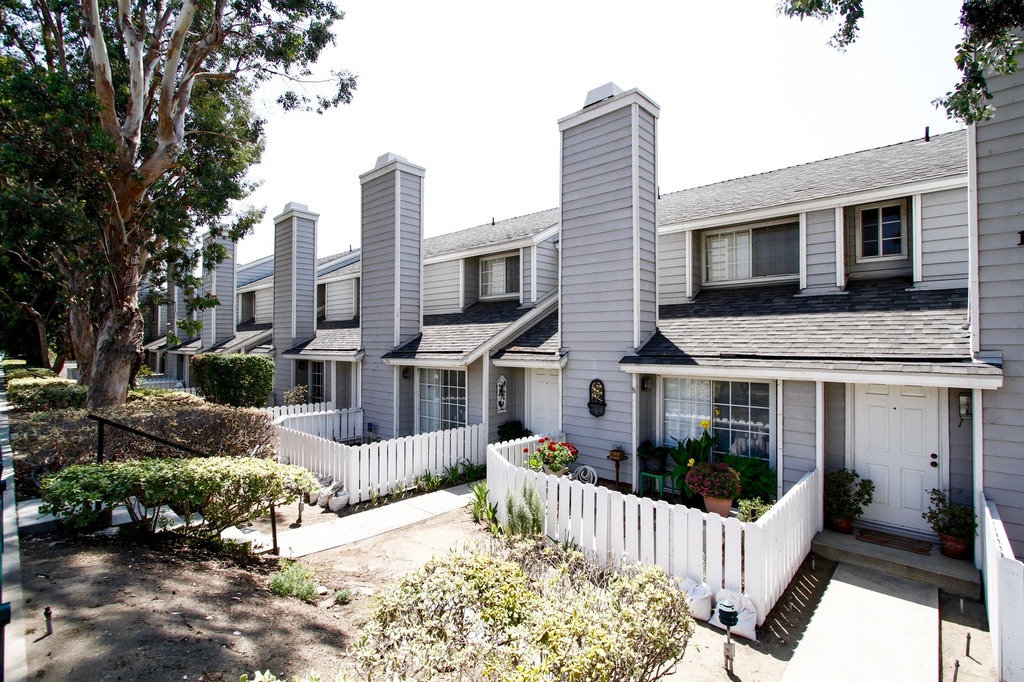  Sylmar Condos For Sale